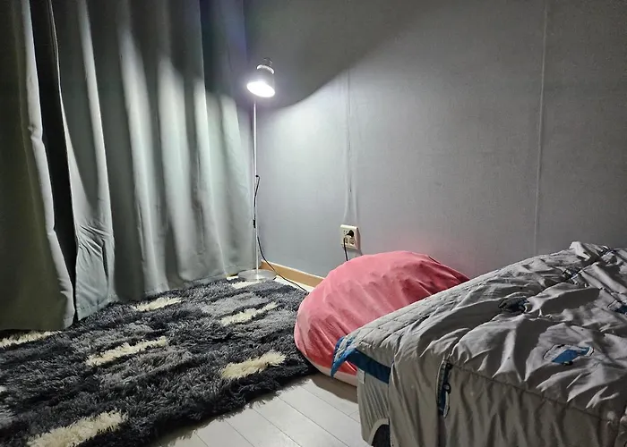Urban Space Sinnonhyeon Apartment Seoul