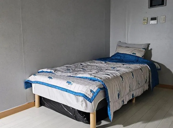 Apartment Urban Space Sinnonhyeon