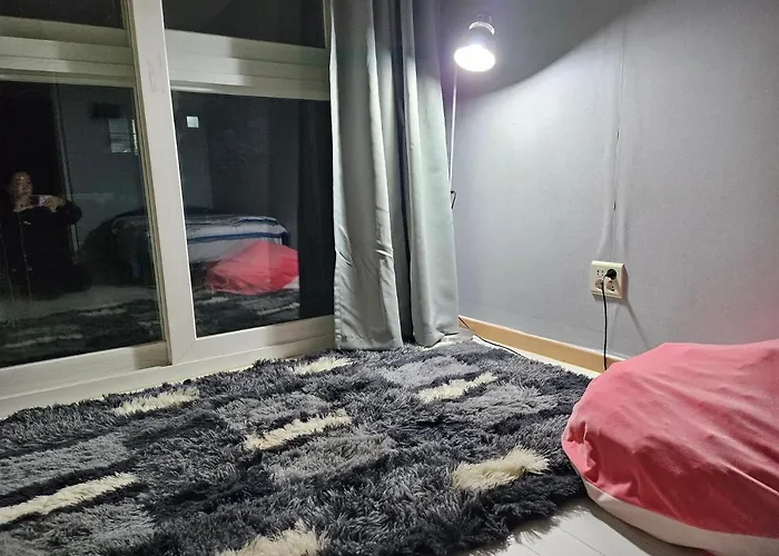 Urban Space Sinnonhyeon Apartment Seoul